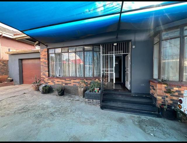 3 BEDROOM HOUSE FOR SALE IN KENSINGTON